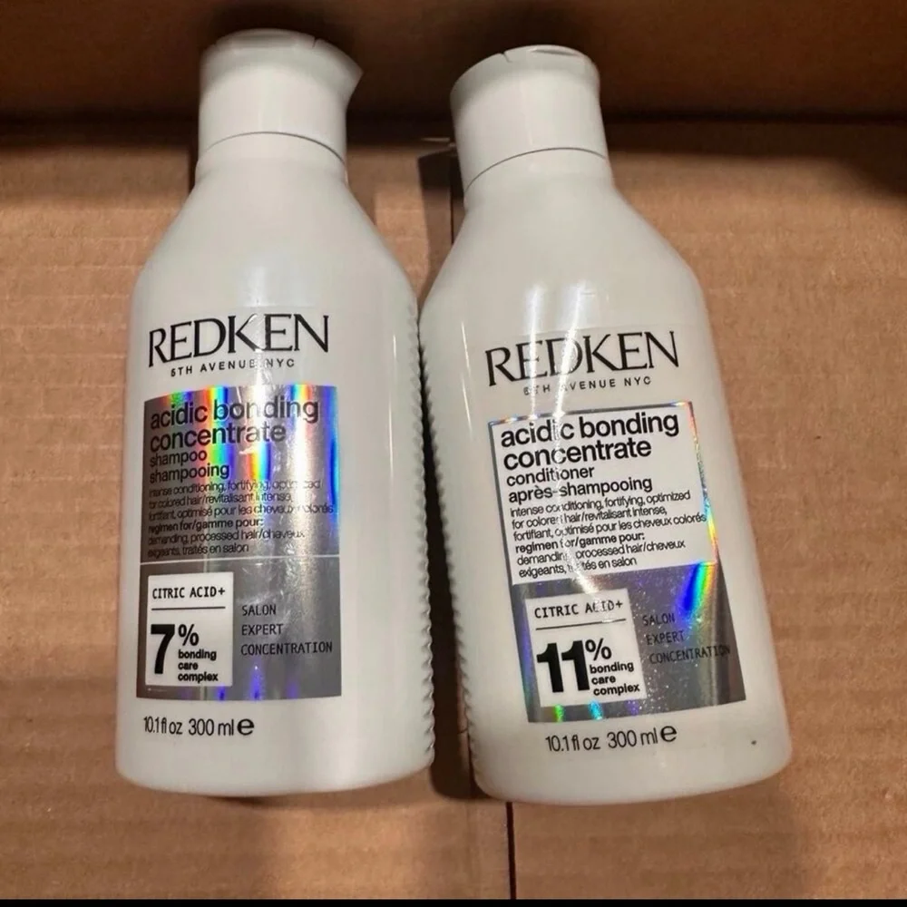 Redken acidic bonding shampoo‎ and conditioner hair care